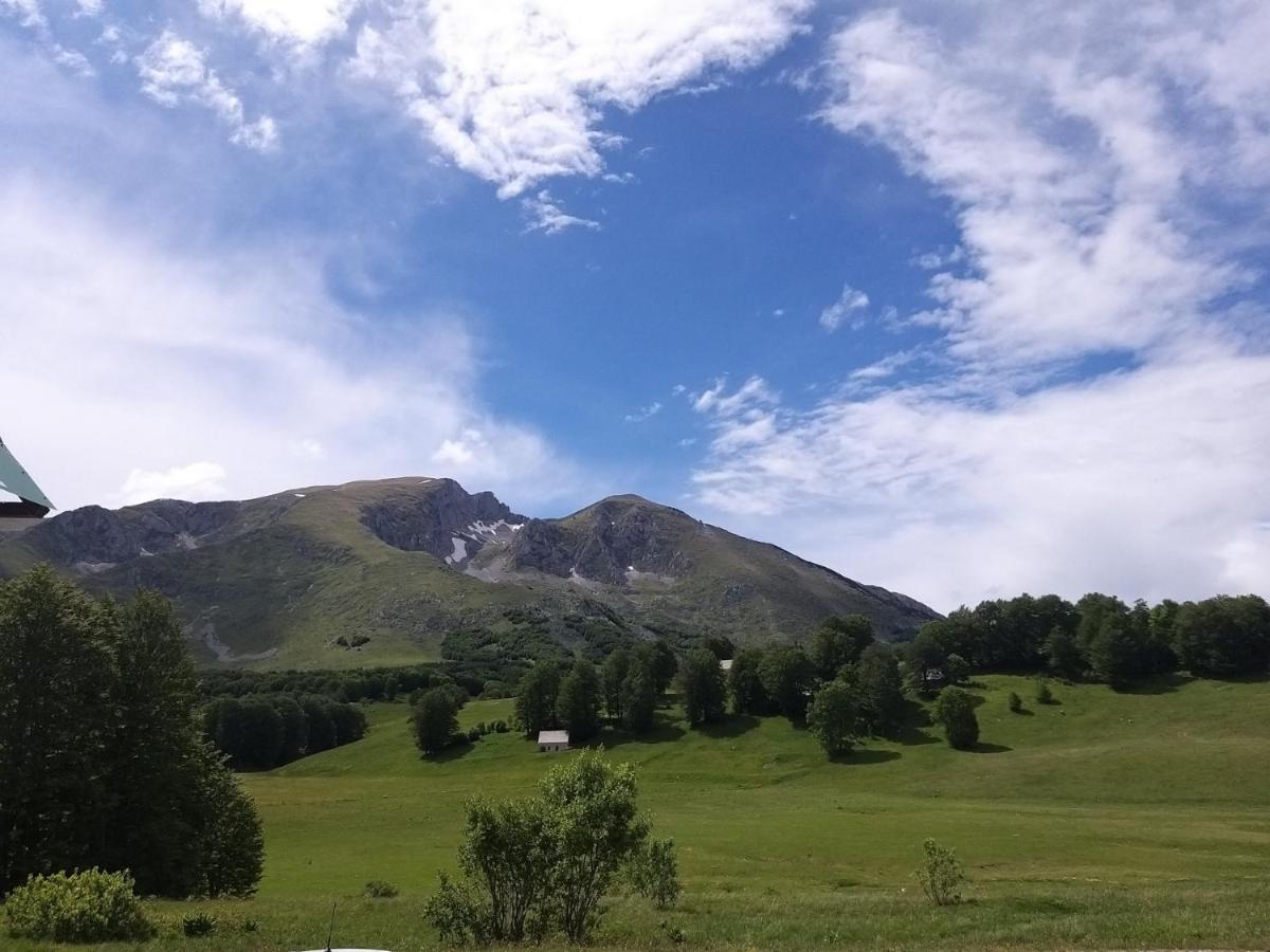 Apartmani I Restoran Sljeme Zabljak  Bagian luar foto