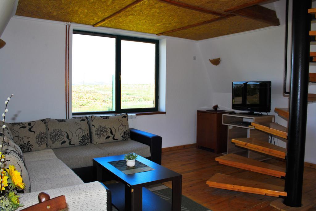 Apartmani I Restoran Sljeme Zabljak  Ruang foto